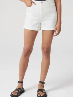 Alexa Boyfriend Short