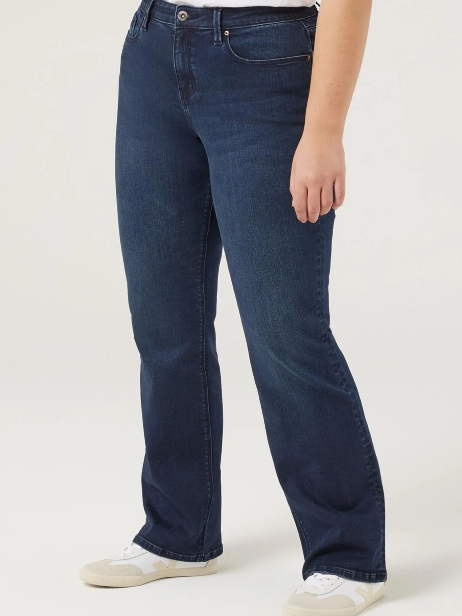 Curve Bootcut Jeans