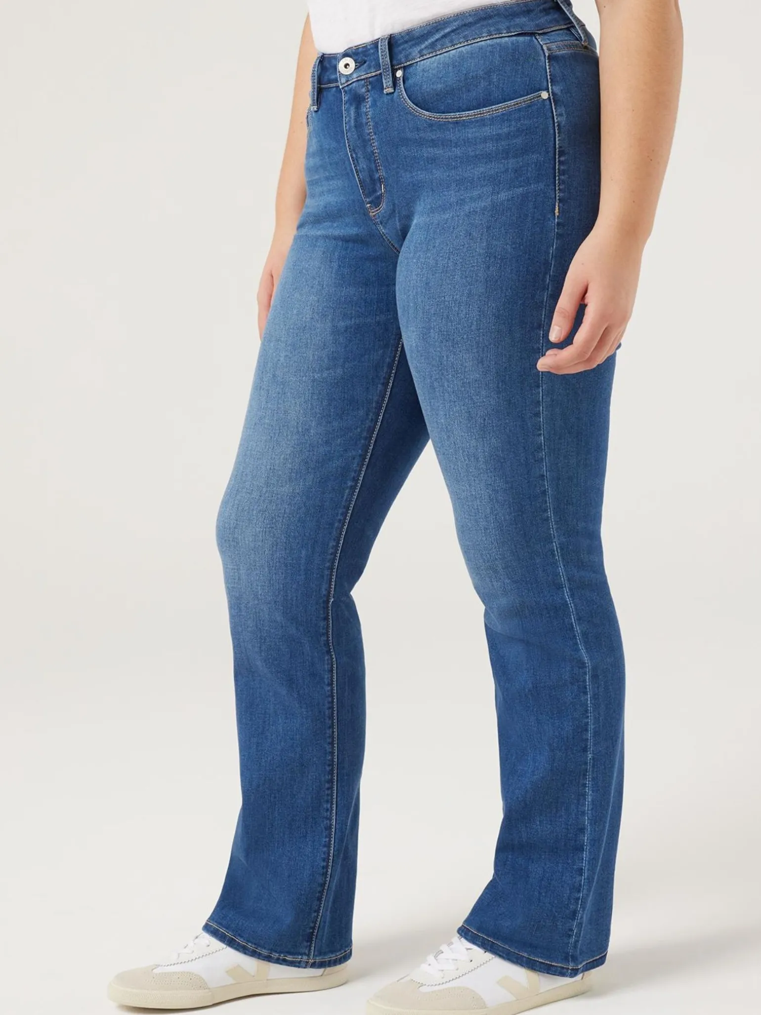 Curve Bootcut Jeans