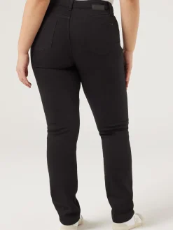 Curve Slim Straight Jeans