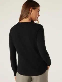 Essential Long Sleeve Crew Neck