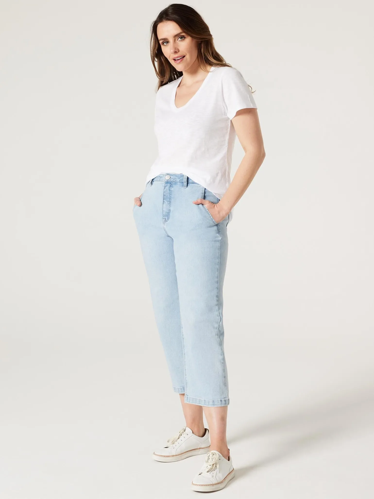 Essential V-Neck Tee