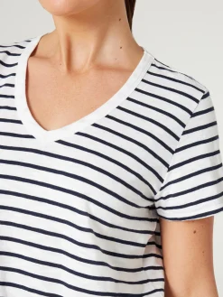 Essential V-Neck Tee