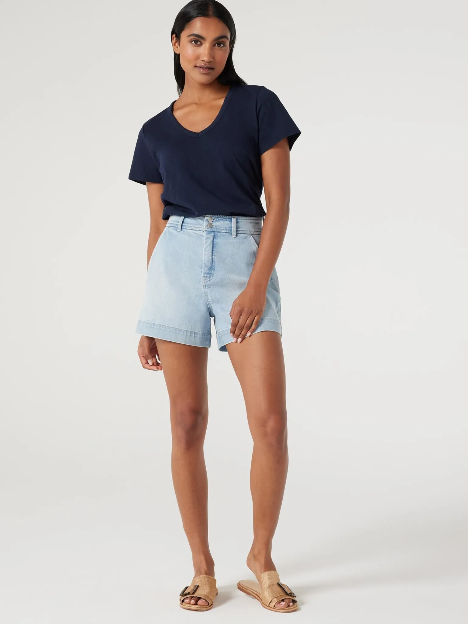 Essential V-Neck Tee