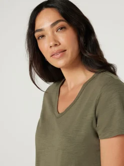 Essential V-Neck Tee