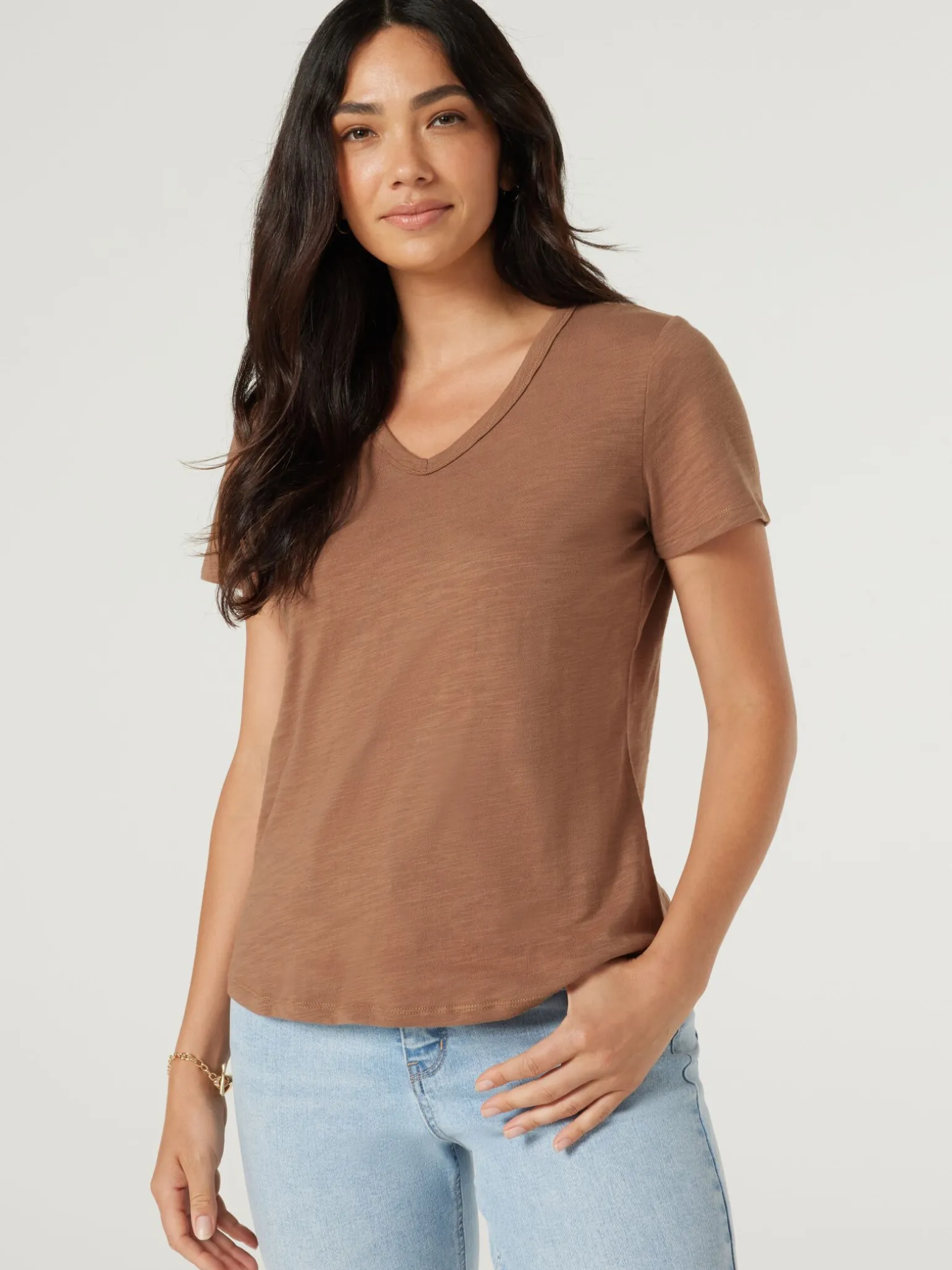 Essential V-Neck Tee