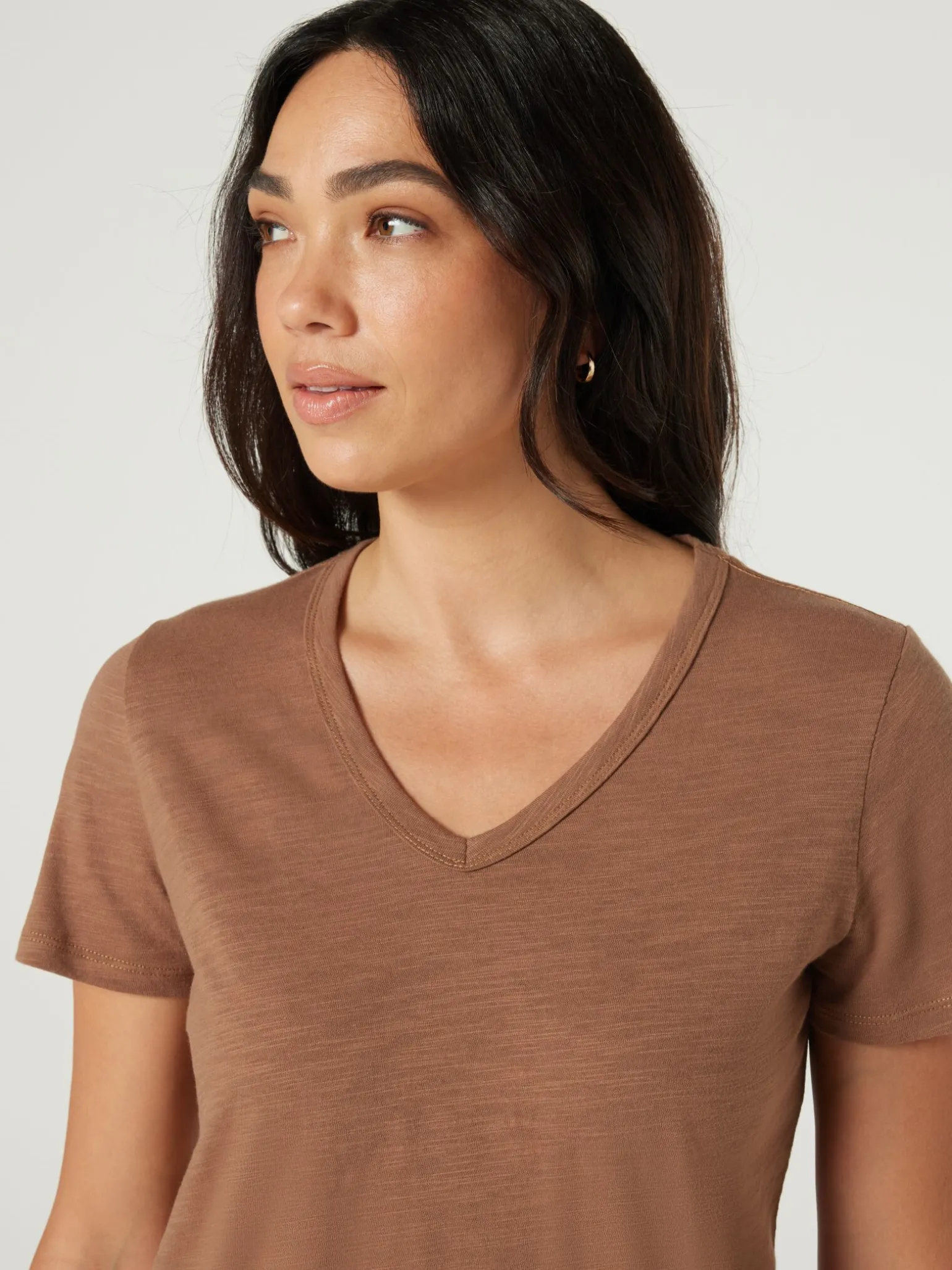 Essential V-Neck Tee