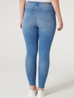 Freeform Curve Skinny Jeans