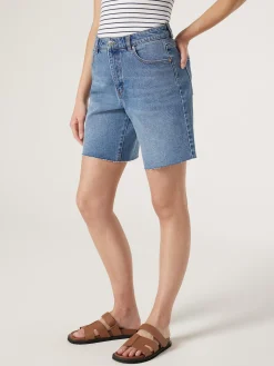 Jade Short