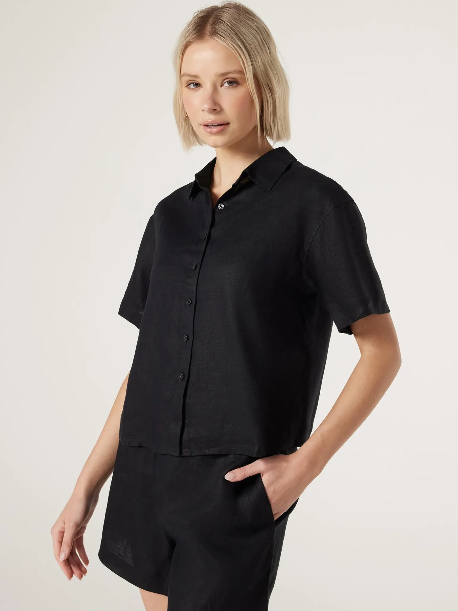 J-Luxe Classic Linen Relaxed Shirt