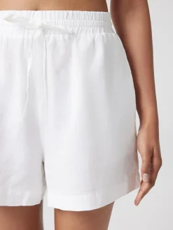 J-Luxe Classic Linen Short