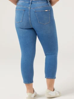 Kara Curve Skinny Capri