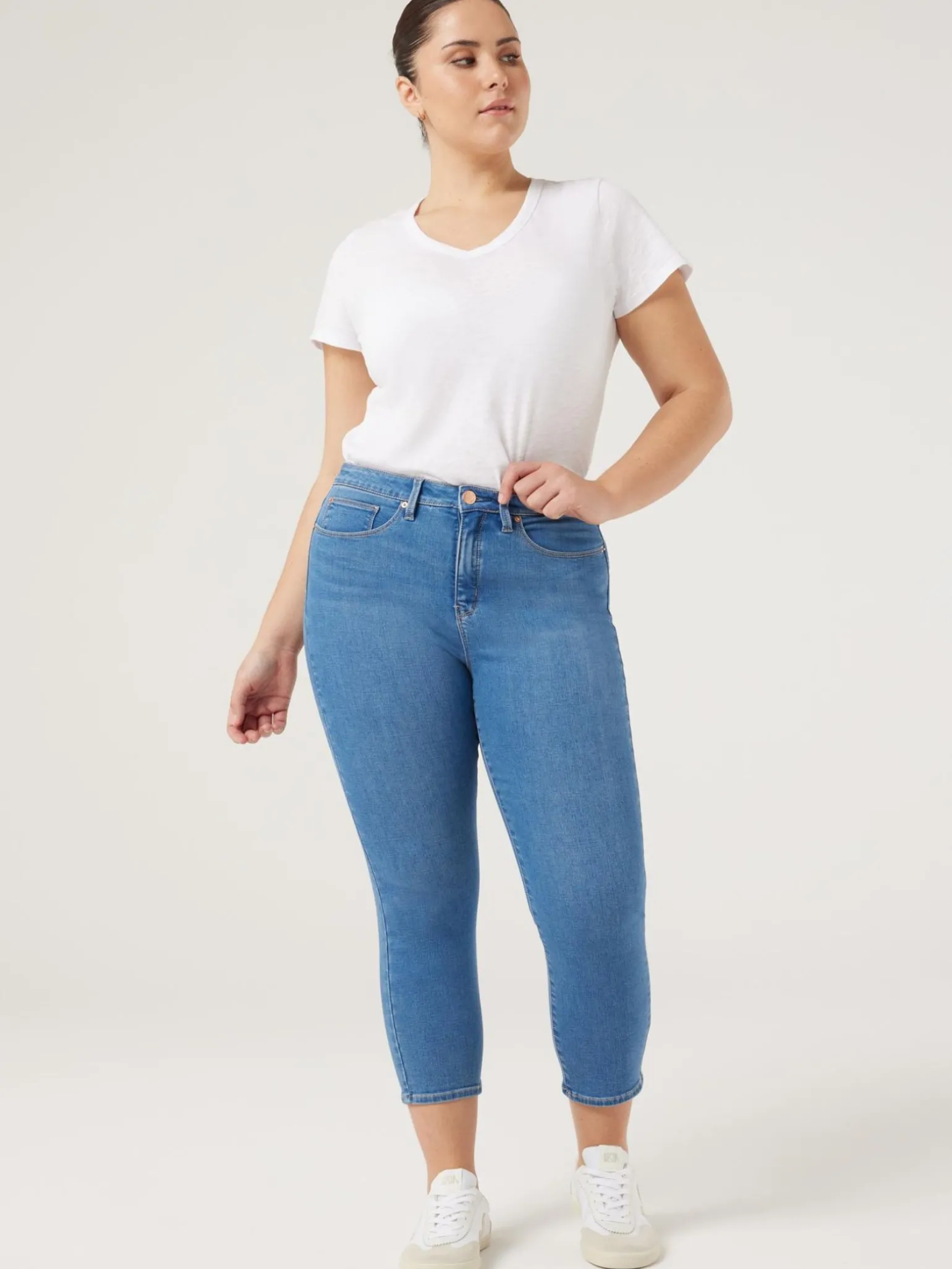 Kara Curve Skinny Capri