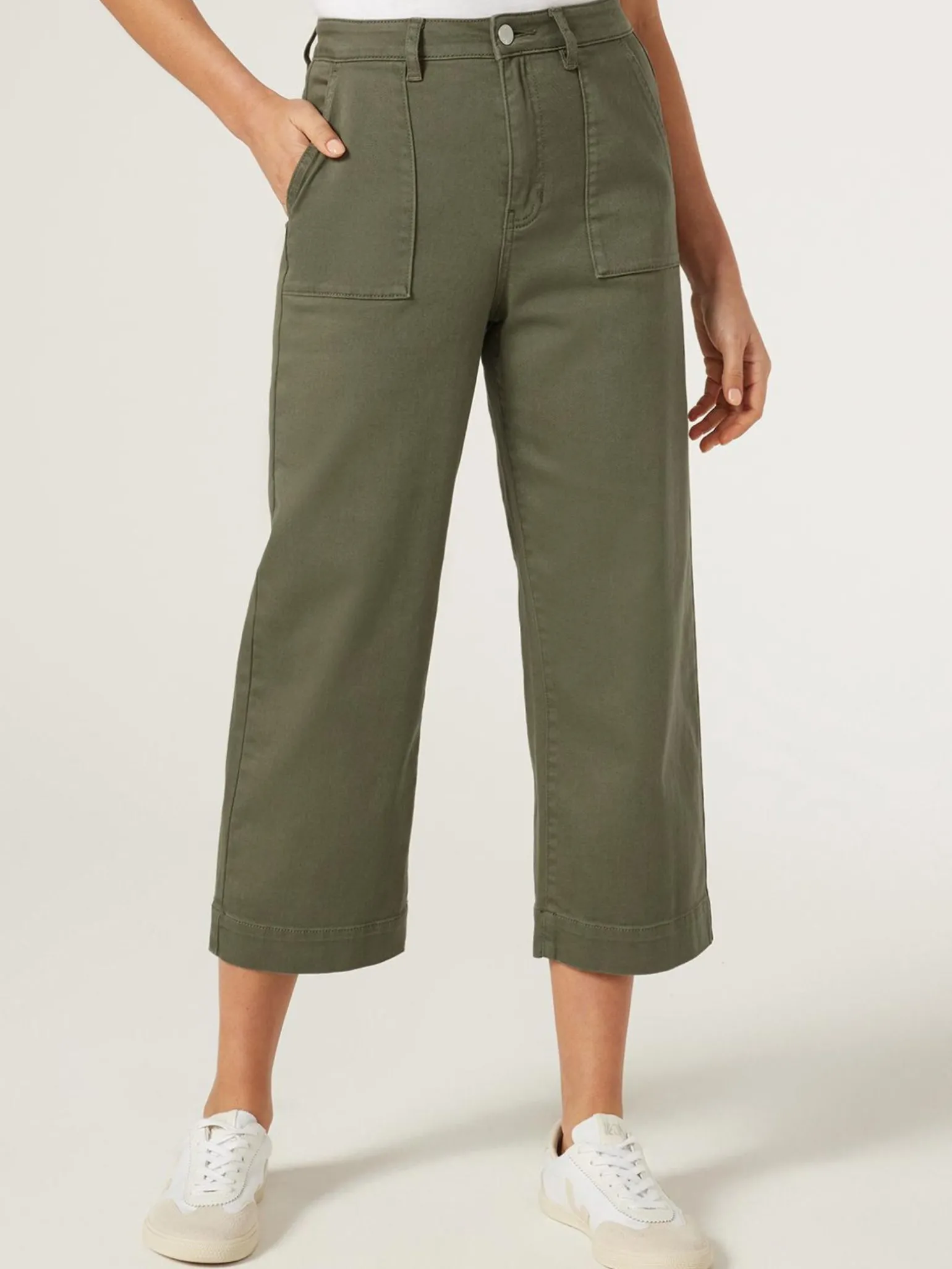 Kelsey Utility Relaxed Capri