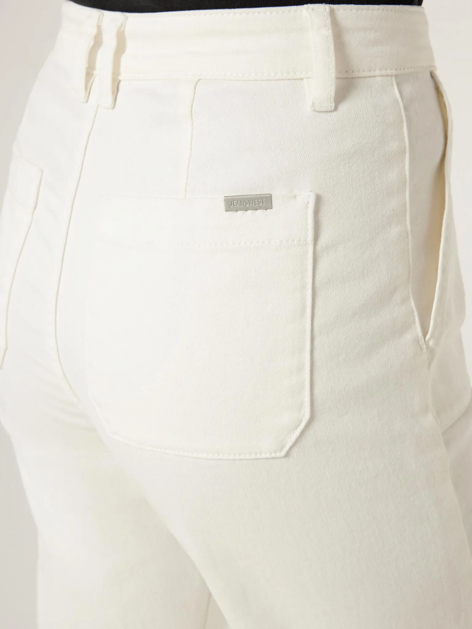 Kelsey Utility Relaxed Capri