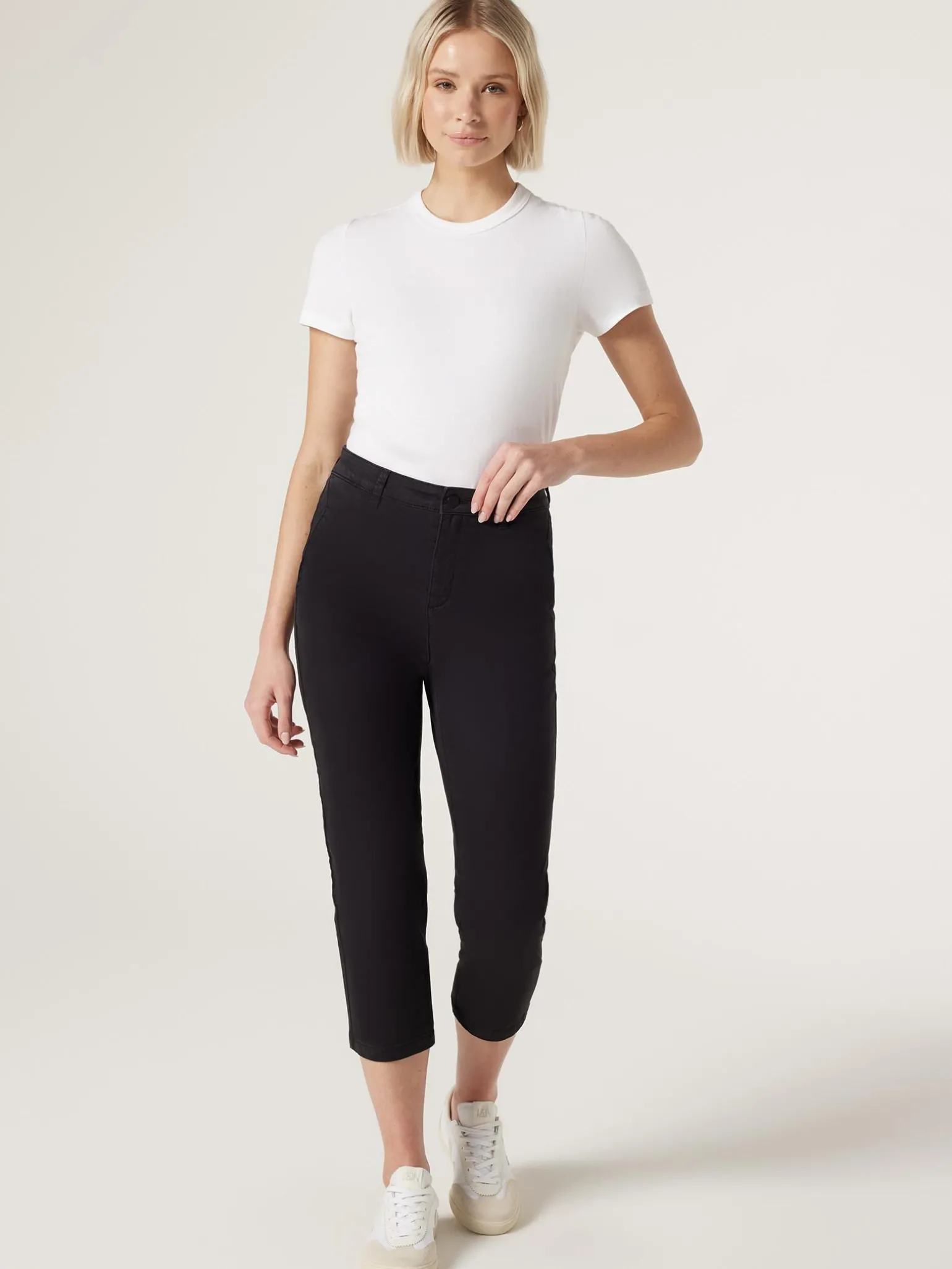 Sammy Mid Waisted Straight Capri