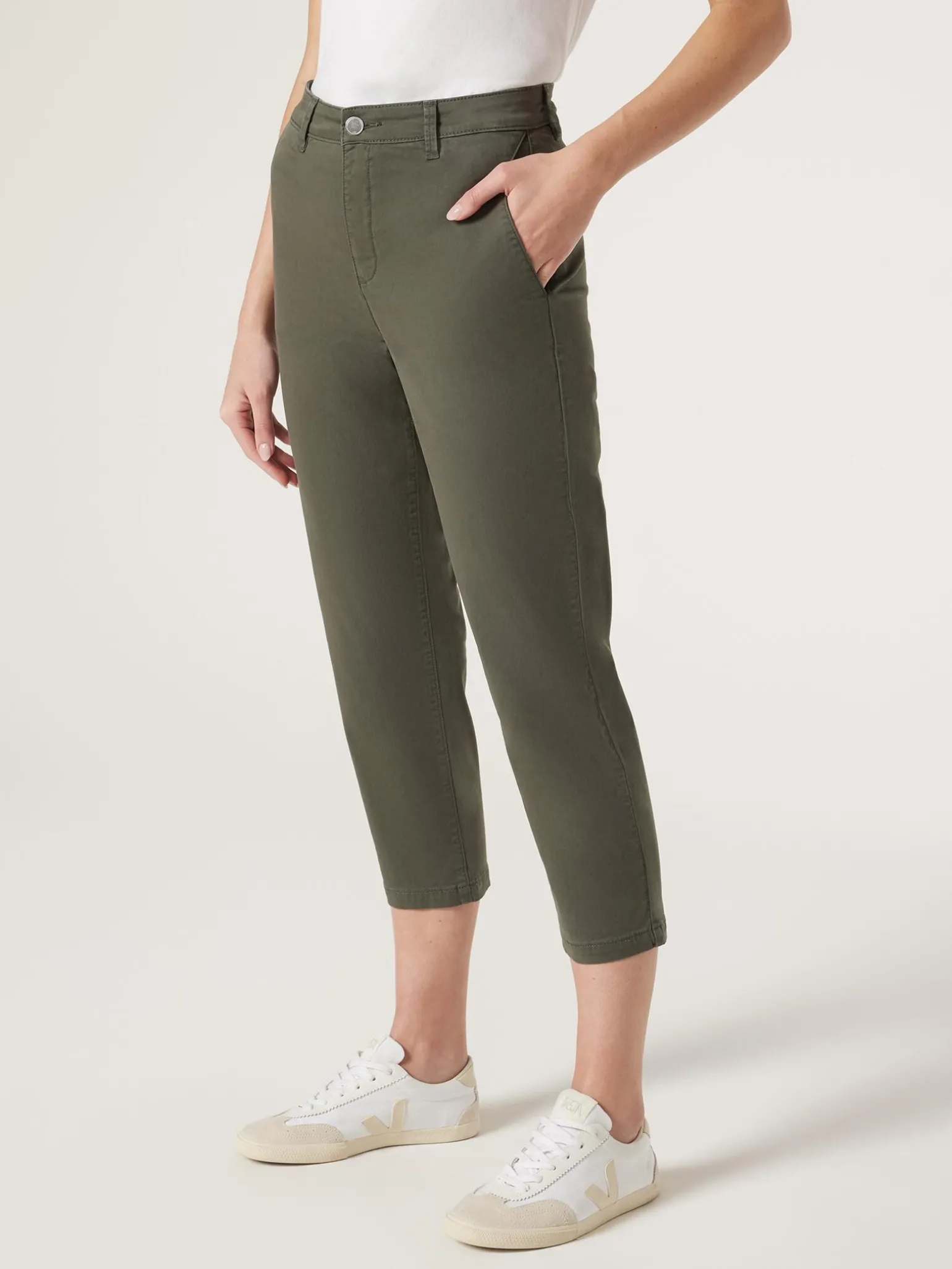 Sammy Straight Capri