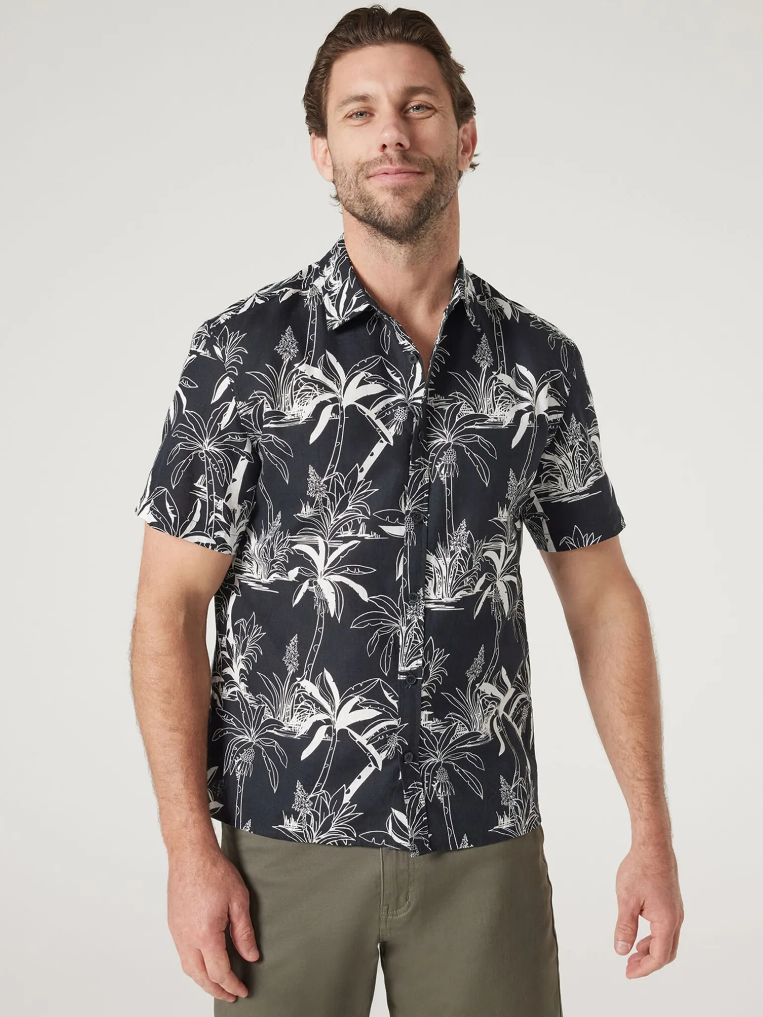 Short Sleeve Leon Print Shirt
