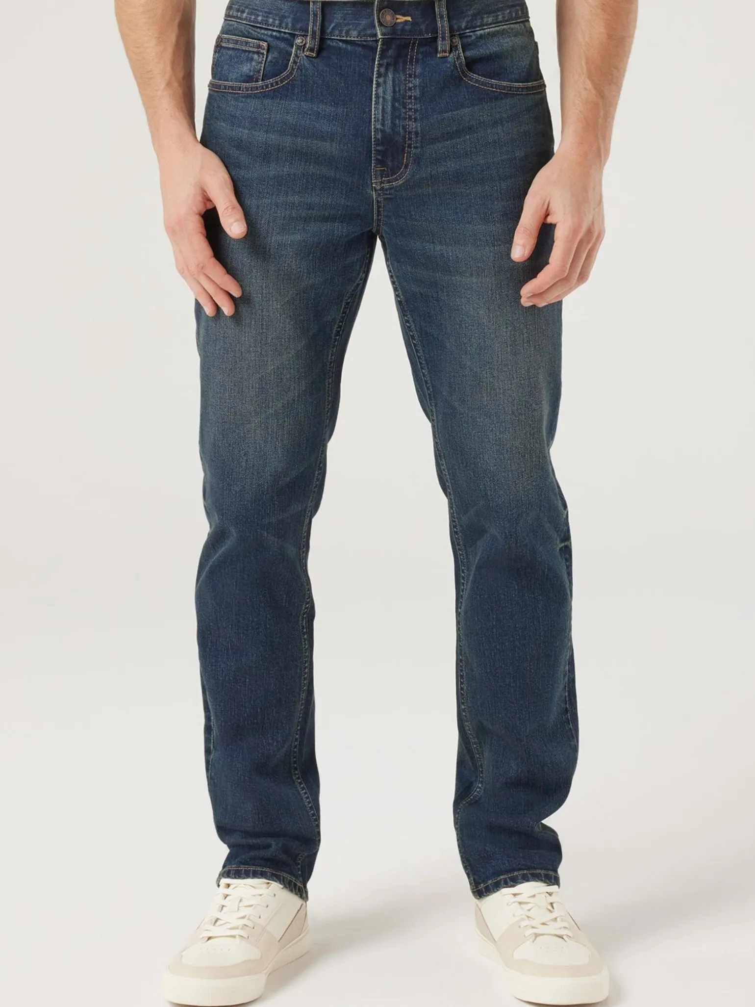 Slim Straight Jeans True Vintage