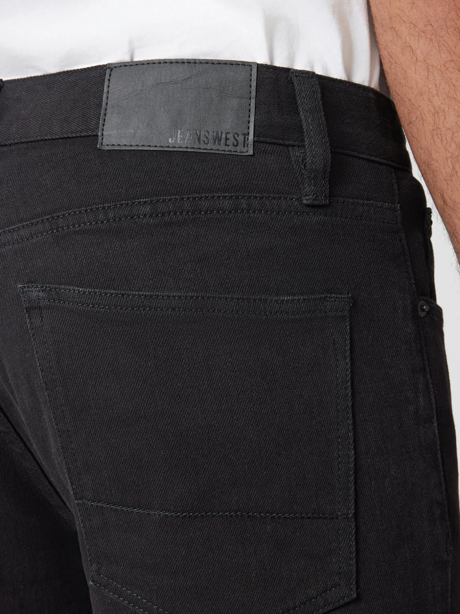 Slim Tapered Jeans