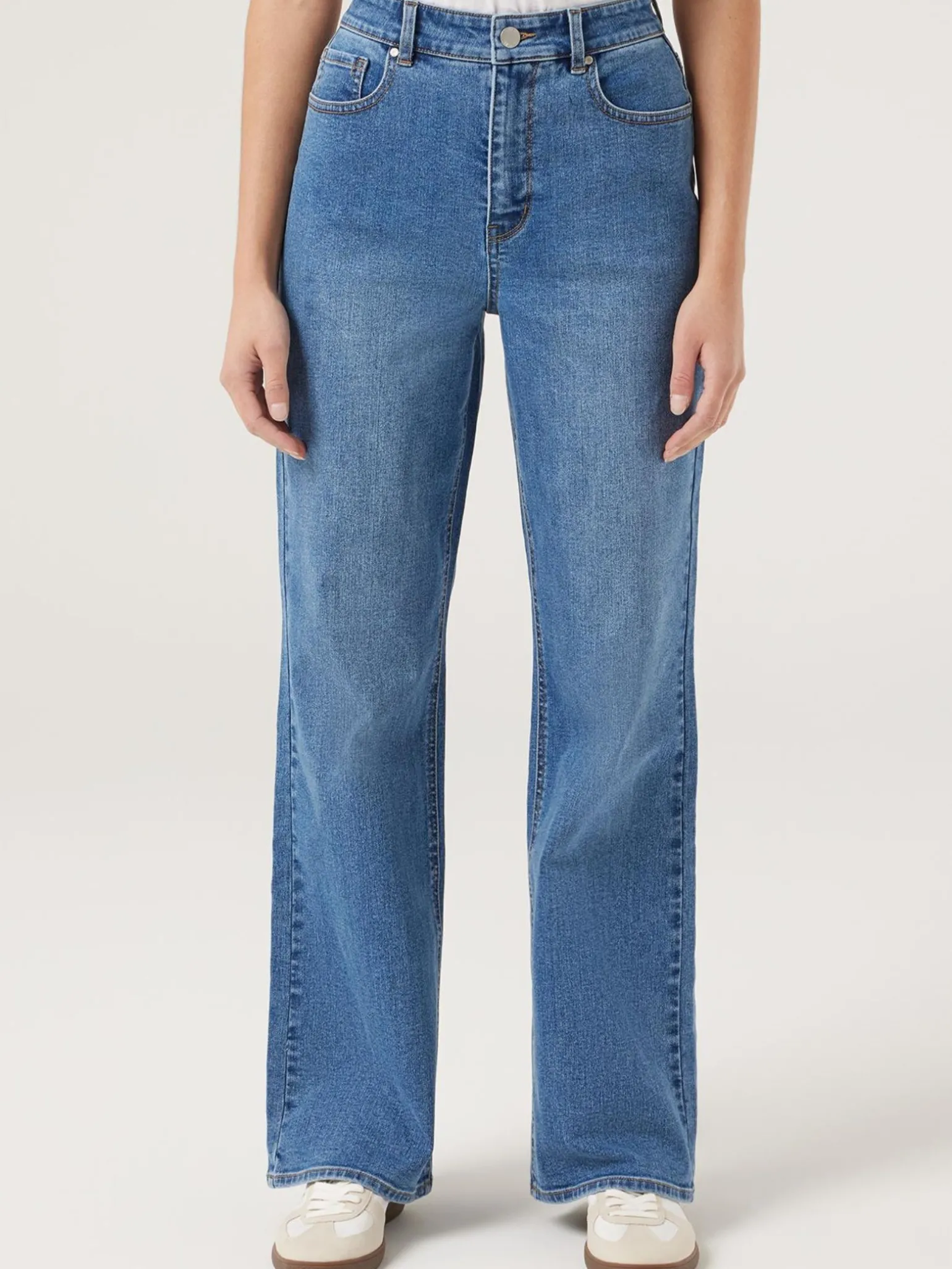Wide Leg Jeans